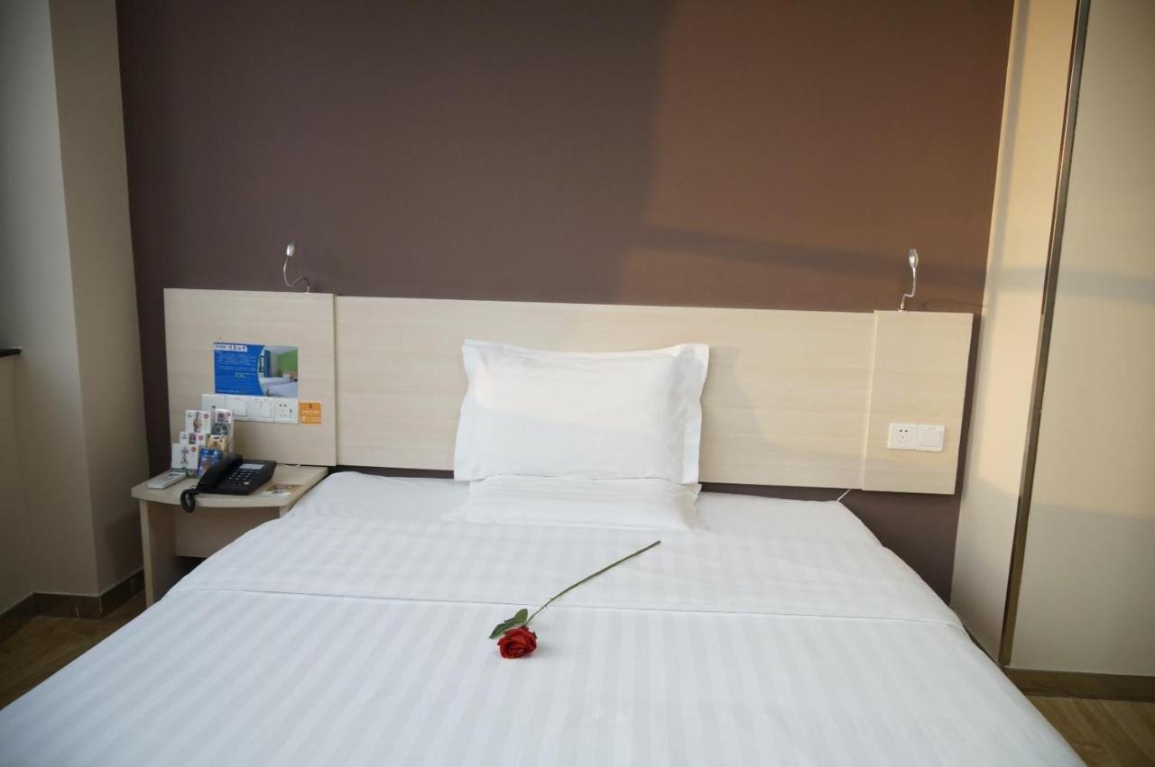 7Days Inn Luoyang Nanchang Road Wangfujing Exterior photo